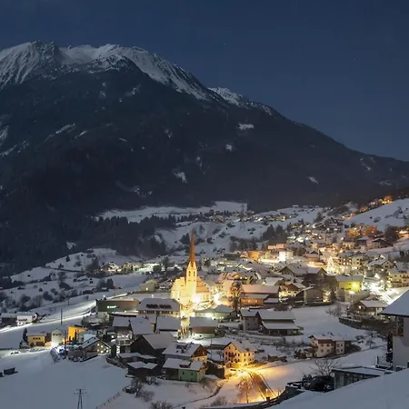 Pitztalurlaub 아파트 *