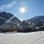 Pitztalurlaub Διαμέρισμα *