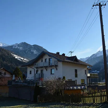 Pitztalurlaub Διαμέρισμα *